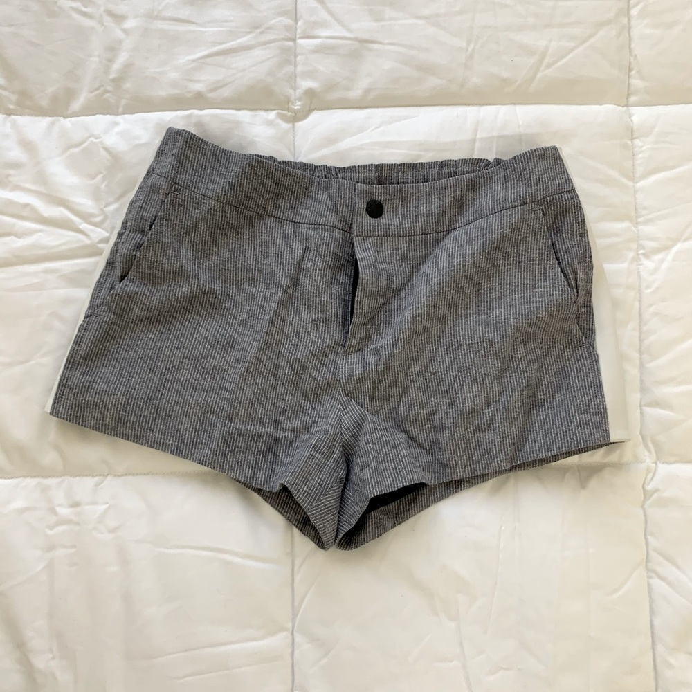 Rag & Bone short w/ leather detail
